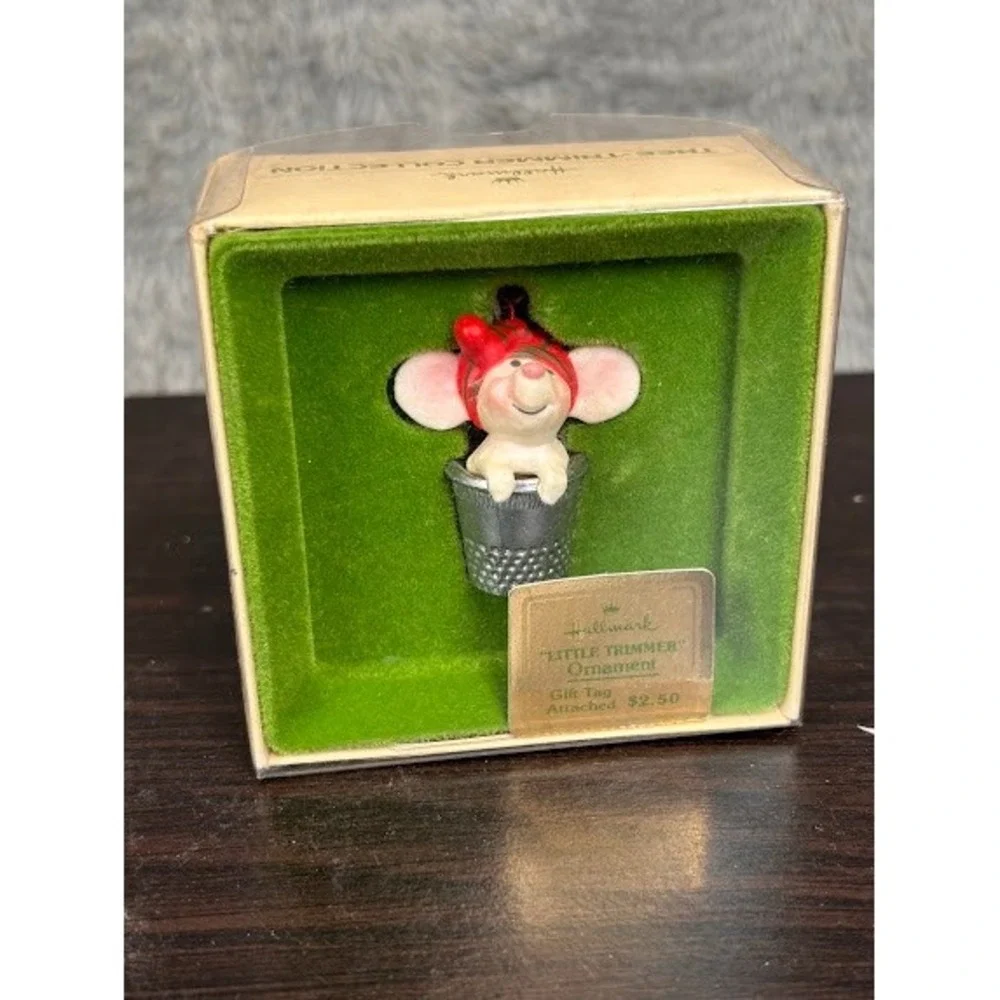 Vintage 1978 Hallmark Tree Trimmer Little Trimmer Mouse in Thimble Ornament NIB